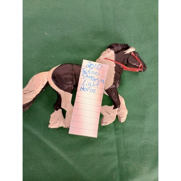 Safari Ltd Streaming Light Black &amp; White Paint Horse Tinker‎ Stallion Figure - Picture 6 of 7